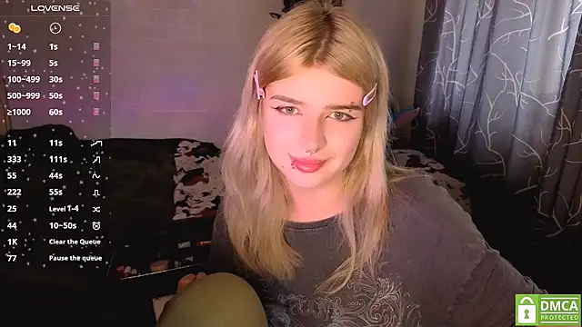 Snapshot of MoonlightGrace chatting on 04-14-26, 02:23 MoonlightGrace online show from 04-14-26, 02:23