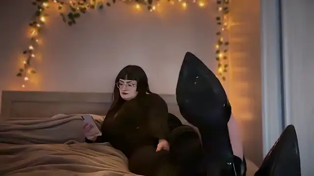 GoddessOdessa online show from 02-04-26, 07:09