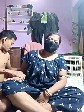 Snapshot of Fetish-Couple2 chatting on 03-19-26, 10:19 Fetish-Couple2 online show from 03-19-26, 10:19