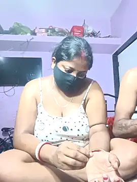 Snapshot of Fetish-Couple2 chatting on 03-19-26, 10:25 Fetish-Couple2 online show from 03-19-26, 10:25