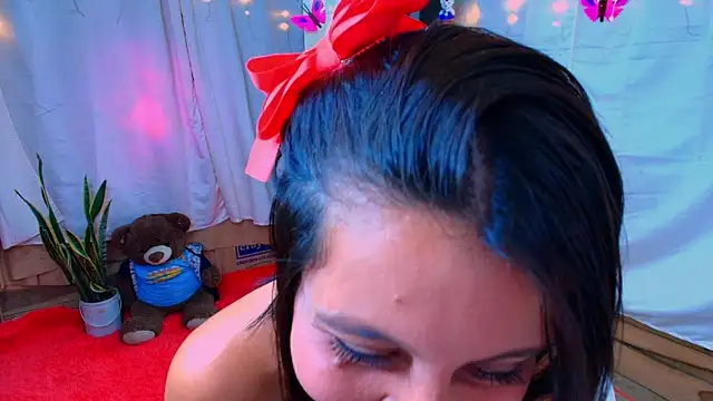 Snapshot of DanielaLati chatting on 03-14-26, 08:58 DanielaLati online show from 03-14-26, 08:58