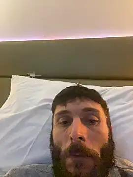 pezzerb7 online show from 02-10-26, 03:27