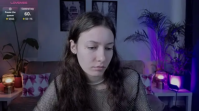 VioletaBloom online show from 02-06-26, 07:12