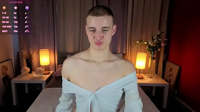 HereAlexColee online show from 02-03-26, 02:22