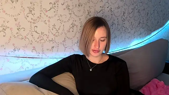 Snapshot of DeliciaBagnoli chatting on 04-17-26, 06:11 DeliciaBagnoli online show from 04-17-26, 06:11