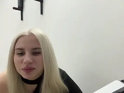 FlorAkapo online show from 02-09-26, 04:22