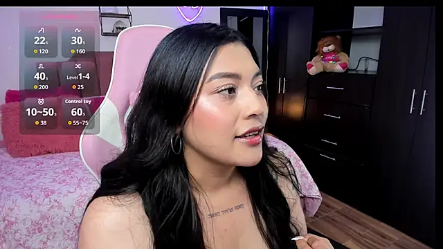 SiennaBloom online show from 02-07-26, 11:47