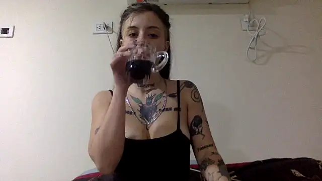 aixablackk online show from 06-07-26, 01:43