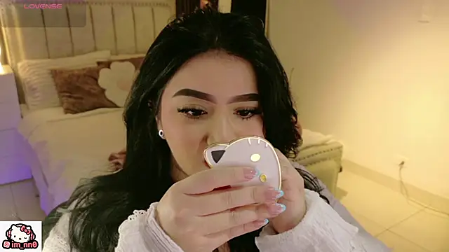 Snapshot of ninna_sweet chatting on 04-17-26, 12:41 ninna sweet online show from 04-17-26, 12:41