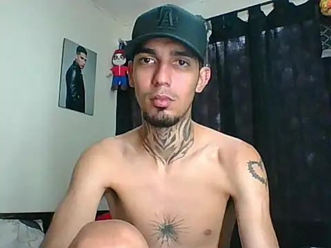 Snapshot of Stiward_newman chatting on 03-07-26, 04:37 Stiward newman online show from 03-07-26, 04:37