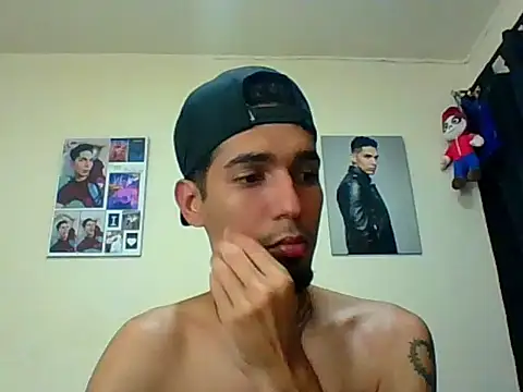 Snapshot of Stiward_newman chatting on 03-11-26, 02:17 Stiward newman online show from 03-11-26, 02:17