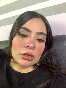 montserrat J online show from 02-07-26, 03:27