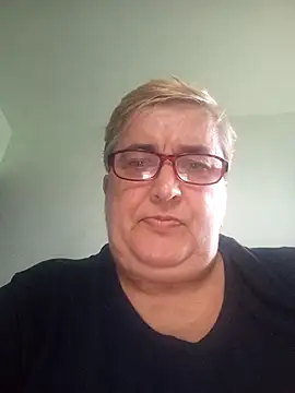 Snapshot of SusanStar874 chatting on 06-30-26, 01:34 SusanStar874 online show from 06-30-26, 01:34