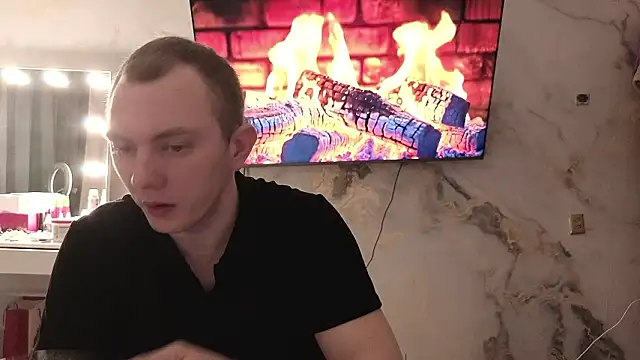 Crystal Nuts online show from 03-02-26, 06:47