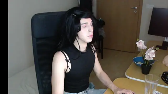 Pearl Inferno online show from 02-02-26, 06:06