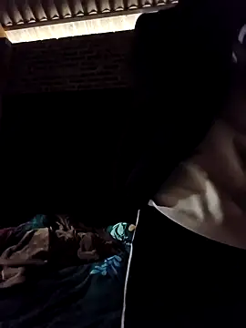 Snapshot of Suka-222 chatting on 02-04-26, 02:39 Suka-222 online show from 02-04-26, 02:39