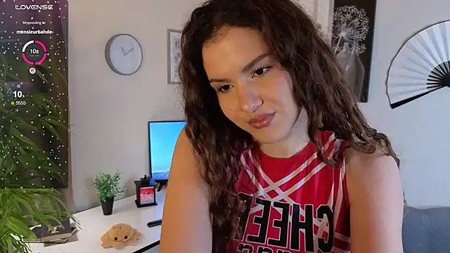 Lili Torin online show from 02-22-26, 09:19