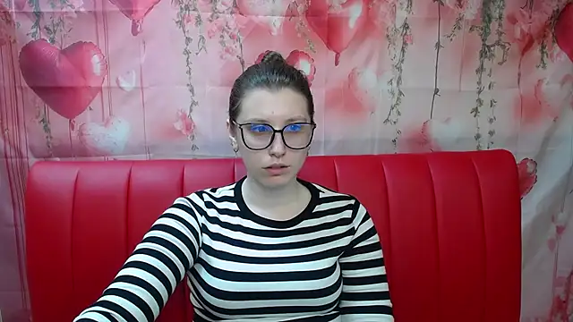 LilianaShine online show from 05-08-26, 05:02