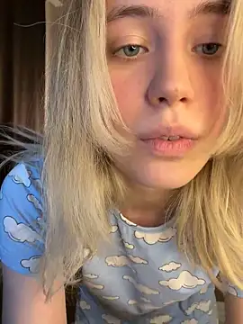 LovelyMiu online show from 02-01-26, 02:15