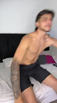 NoahMeganX online show from 04-09-26, 06:19
