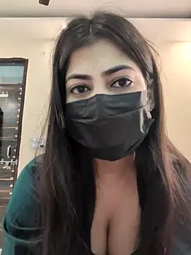 Confident chic online show from 02-17-26, 10:12