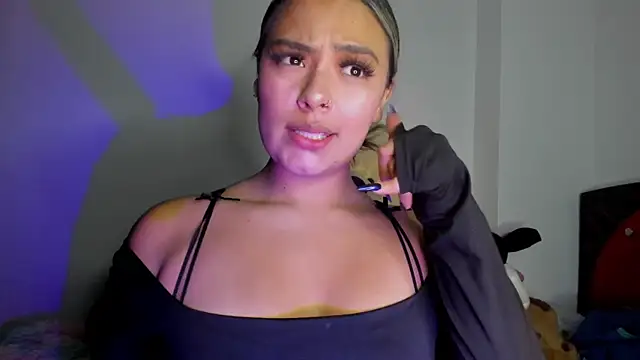 Kylievoos online show from 03-18-26, 01:31