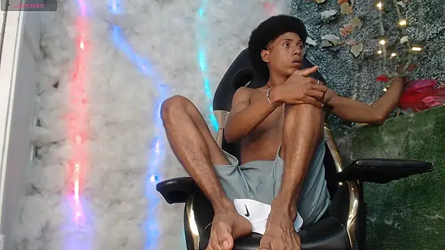 Snapshot of Walkers05 chatting on 03-17-26, 06:55 Walkers05 online show from 03-17-26, 06:55