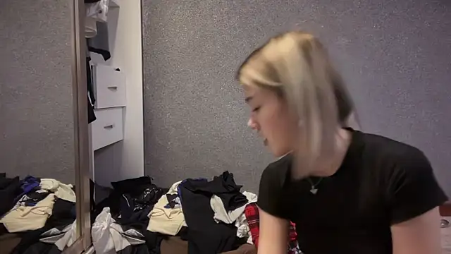 lilXdomiii online show from 02-18-26, 01:40