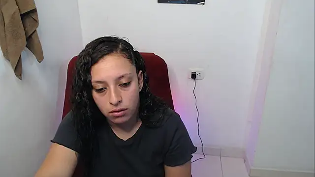 Barbara D Valencia online show from 06-28-26, 03:18
