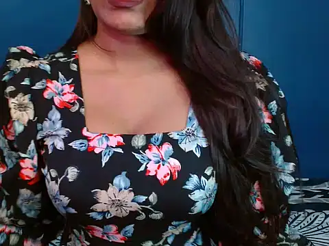 Hotginni4 online show from 05-10-26, 02:22