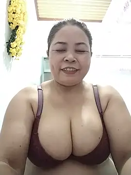 Snapshot of Baby-bigtits2026 chatting on 05-18-26, 10:21 Baby-bigtits2026 online show from 05-18-26, 10:21