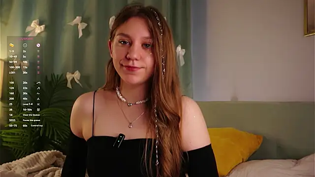 ShantellAngulo online show from 06-15-26, 02:03