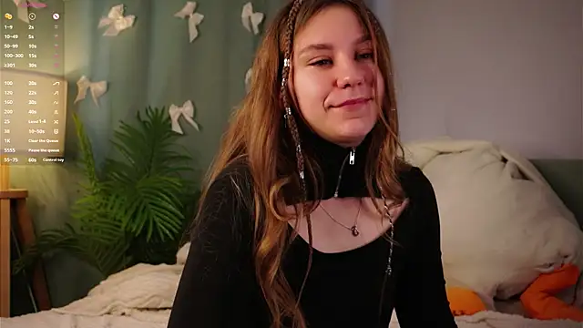 ShantellAngulo online show from 06-18-26, 01:28
