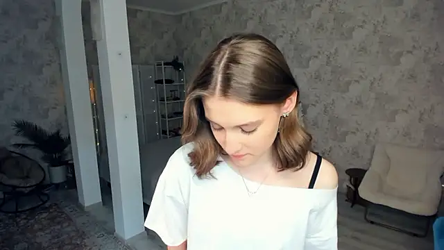 LianneBynon online show from 03-01-26, 08:16