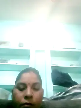 Snapshot of Rajni248096 chatting on 03-05-26, 08:32 Rajni248096 online show from 03-05-26, 08:32