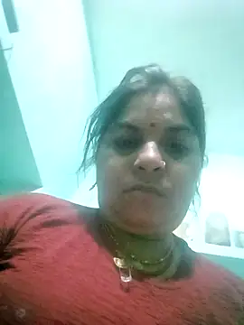 Snapshot of Rajni248096 chatting on 04-11-26, 11:53 Rajni248096 online show from 04-11-26, 11:53