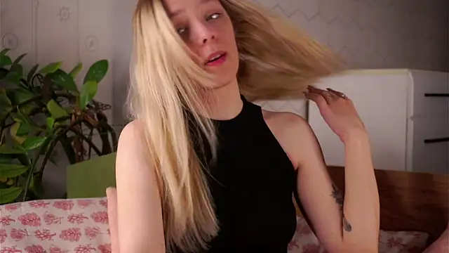 LeeryWonder online show from 06-18-26, 02:23