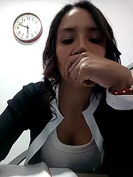 Snapshot of MiaSantana_ chatting on 04-13-26, 10:48 MiaSantana online show from 04-13-26, 10:48