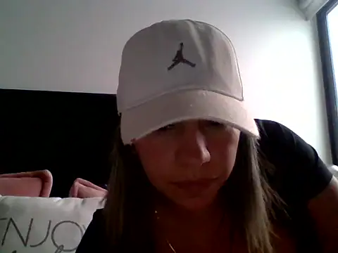 Ambar Cortes online show from 02-05-26, 08:24