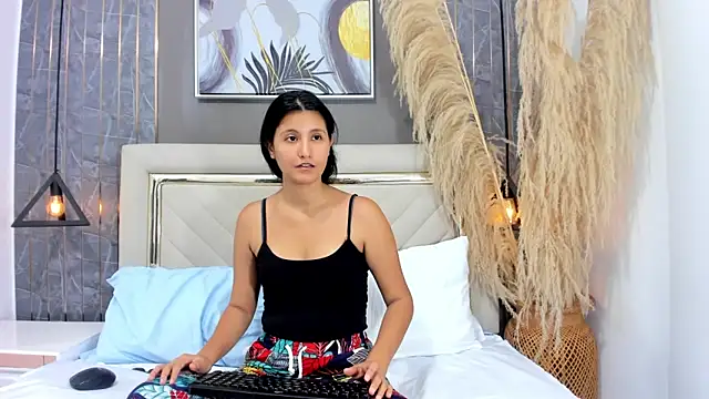 emma evanss   online show from 03-26-26, 11:27