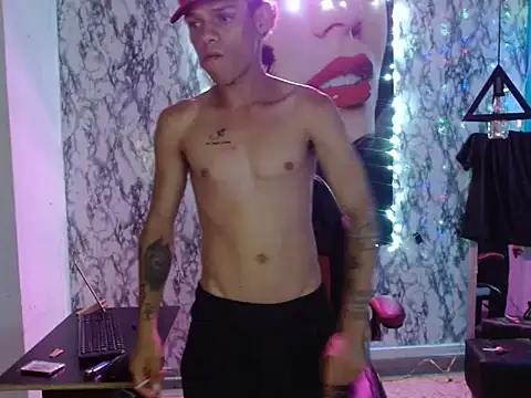 Piter Strauss online show from 02-06-26, 01:32