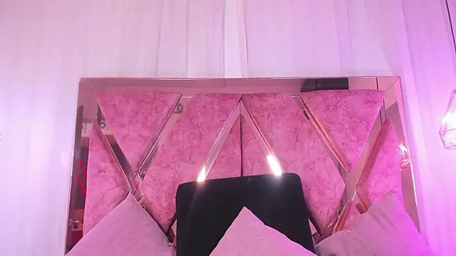 shantal cooper  online show from 03-21-26, 07:06