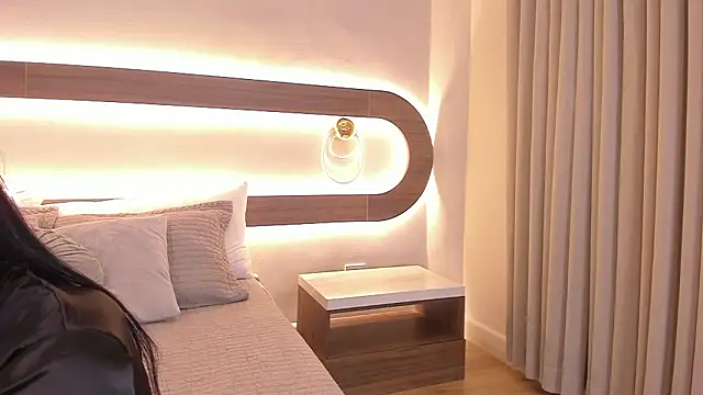 Snapshot of Violeta_sum chatting on 03-06-26, 12:23 Violeta sum online show from 03-06-26, 12:23