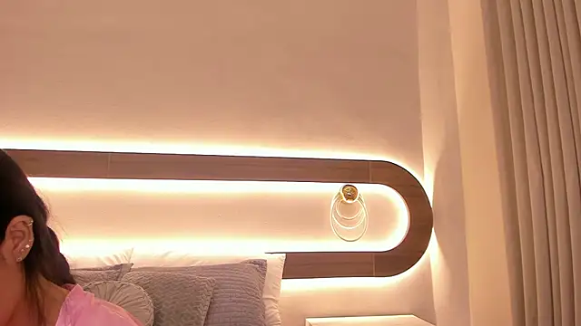 Snapshot of Violeta_sum chatting on 03-30-26, 12:39 Violeta sum online show from 03-30-26, 12:39