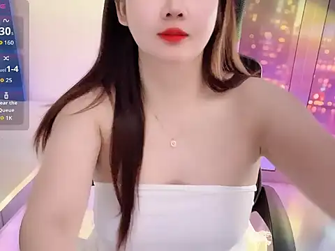 Snapshot of XiaBunny chatting on 04-18-26, 05:17 XiaBunny online show from 04-18-26, 05:17