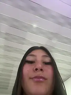 Dani Gwyneth online show from 02-07-26, 01:09