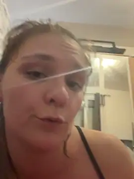 Ninafrisson online show from 02-04-26, 10:04