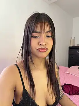 Snapshot of Chel__ chatting on 07-11-26, 08:00 Chel online show from 07-11-26, 08:00