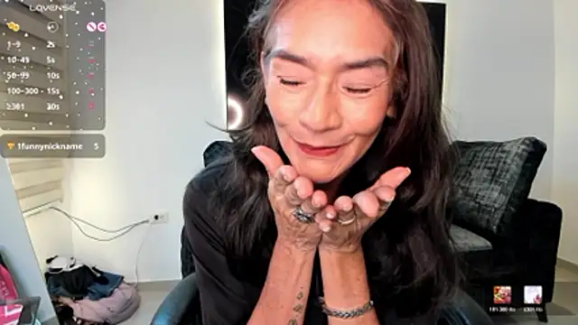 Emma Mendozaa online show from 06-13-26, 11:30
