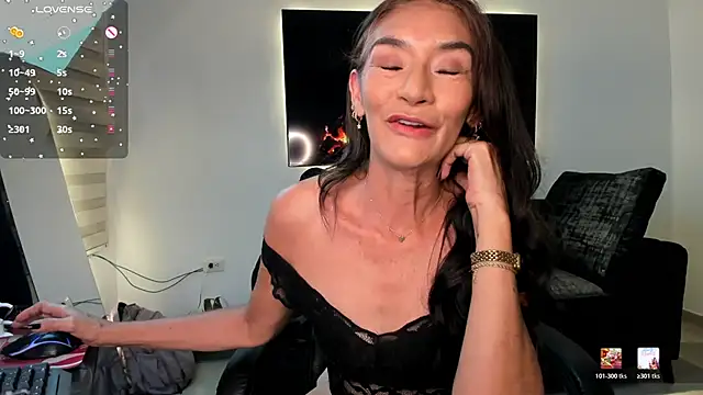 Emma Mendozaa online show from 06-22-26, 11:29